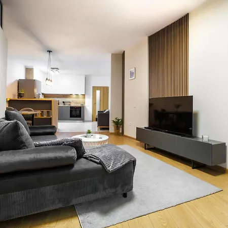Ivy's Cozy Retreat I Free Parking I Near Kapana Appartement *